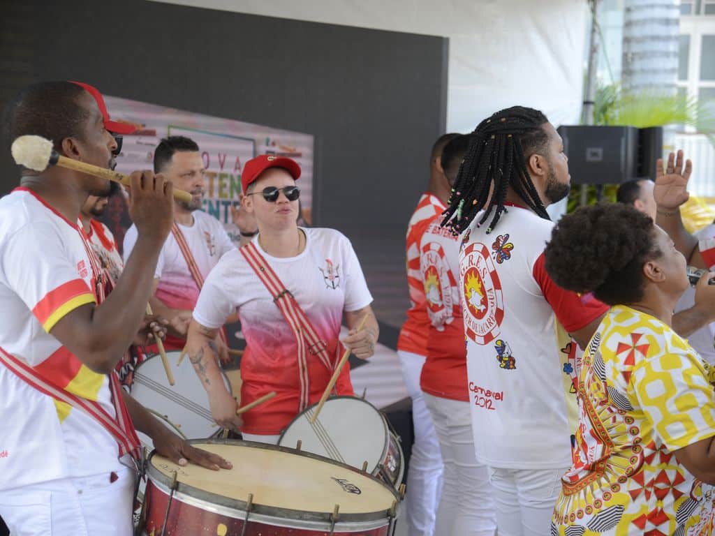 Integrantes de escola de samba Carnaval no Rio de Janeiro