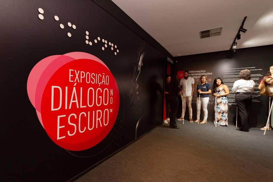 Exposição Diálogo no Escuro