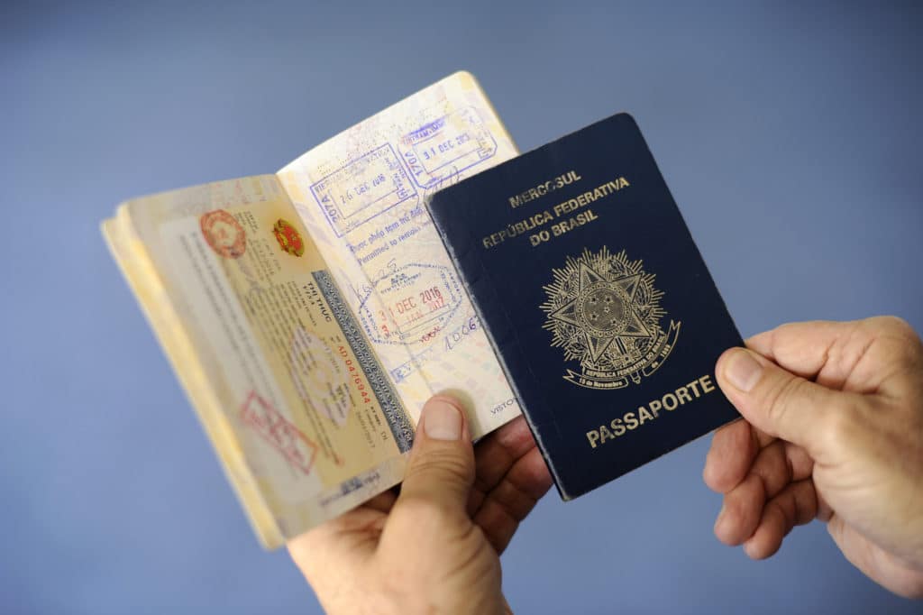Brasileiros vão precisar de autorização prévia para visitar a Europa a partir do ano que vem